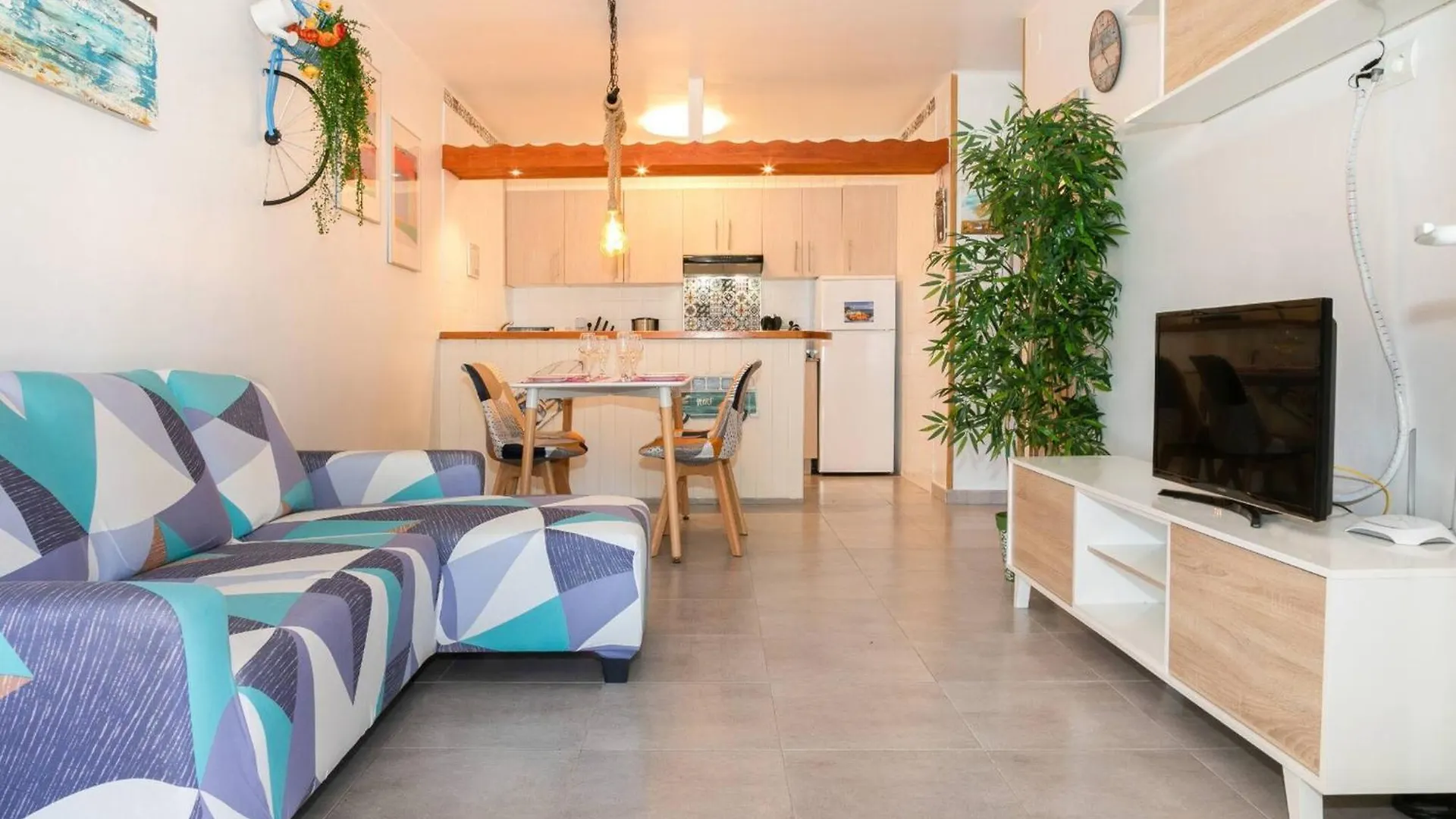 Agustina - Casa Adosada En Riumar Con Jardin, Barbacoa Y Cerca Del Mar - Deltavacaciones